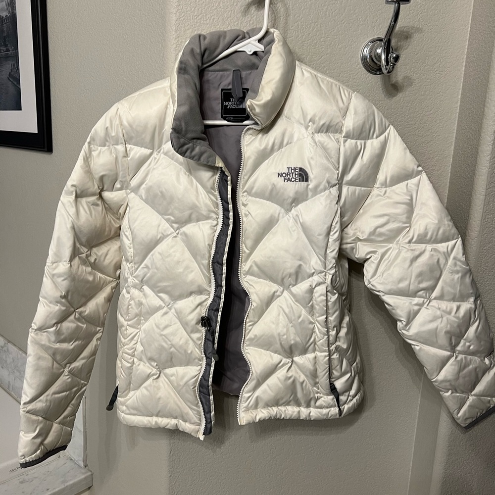 White North Face puffer 550 zip in liner